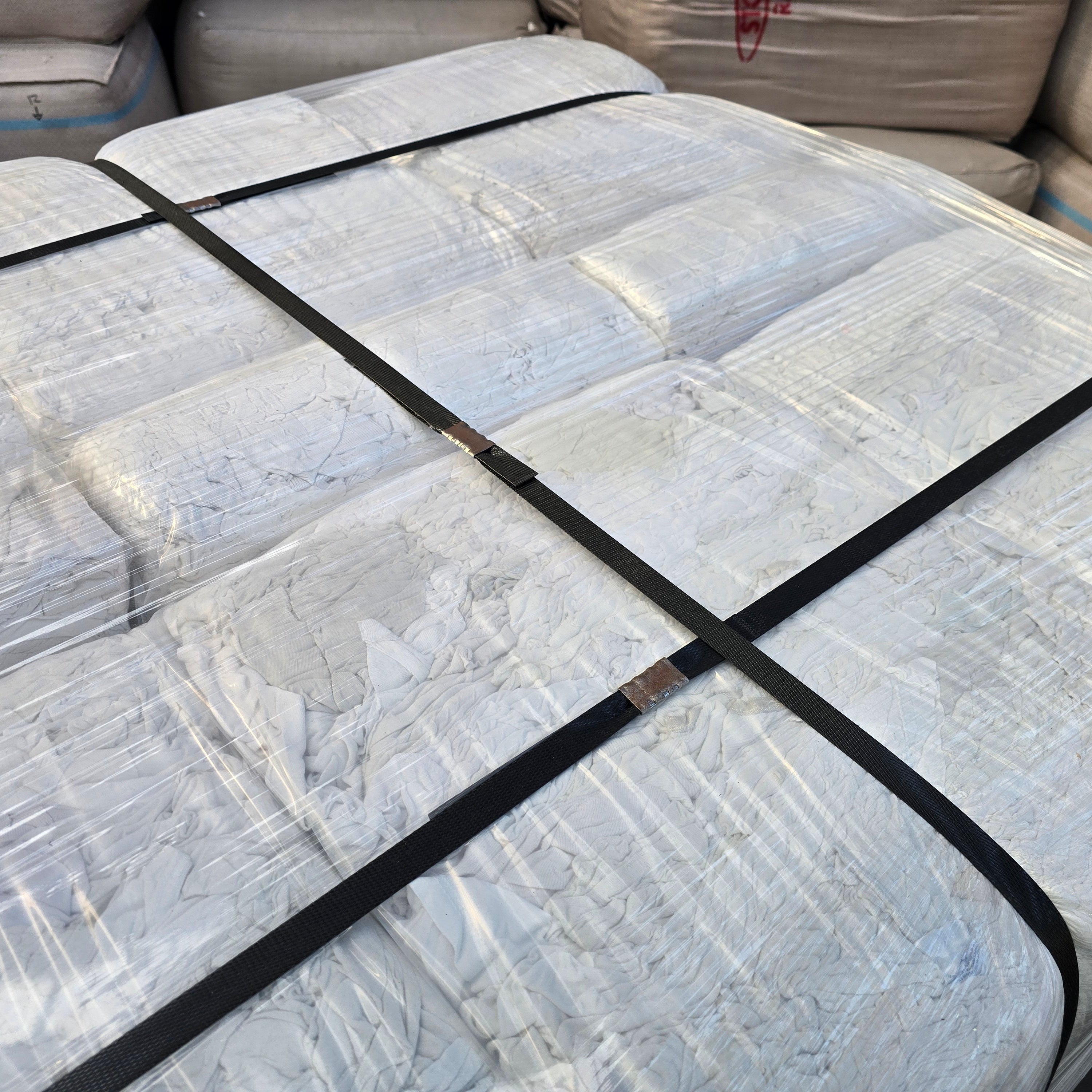 White T-Shirt 10kg Bag - Pallet of 42 Bags